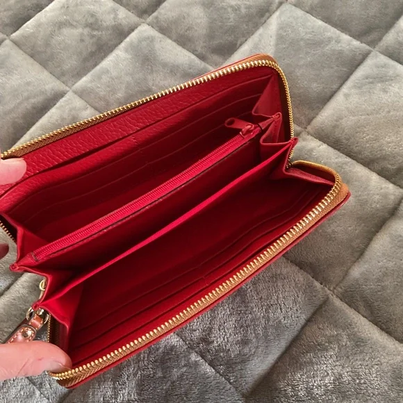 Dooney & Bourke Vibrant Red Wristlet - Picture 3 of 4